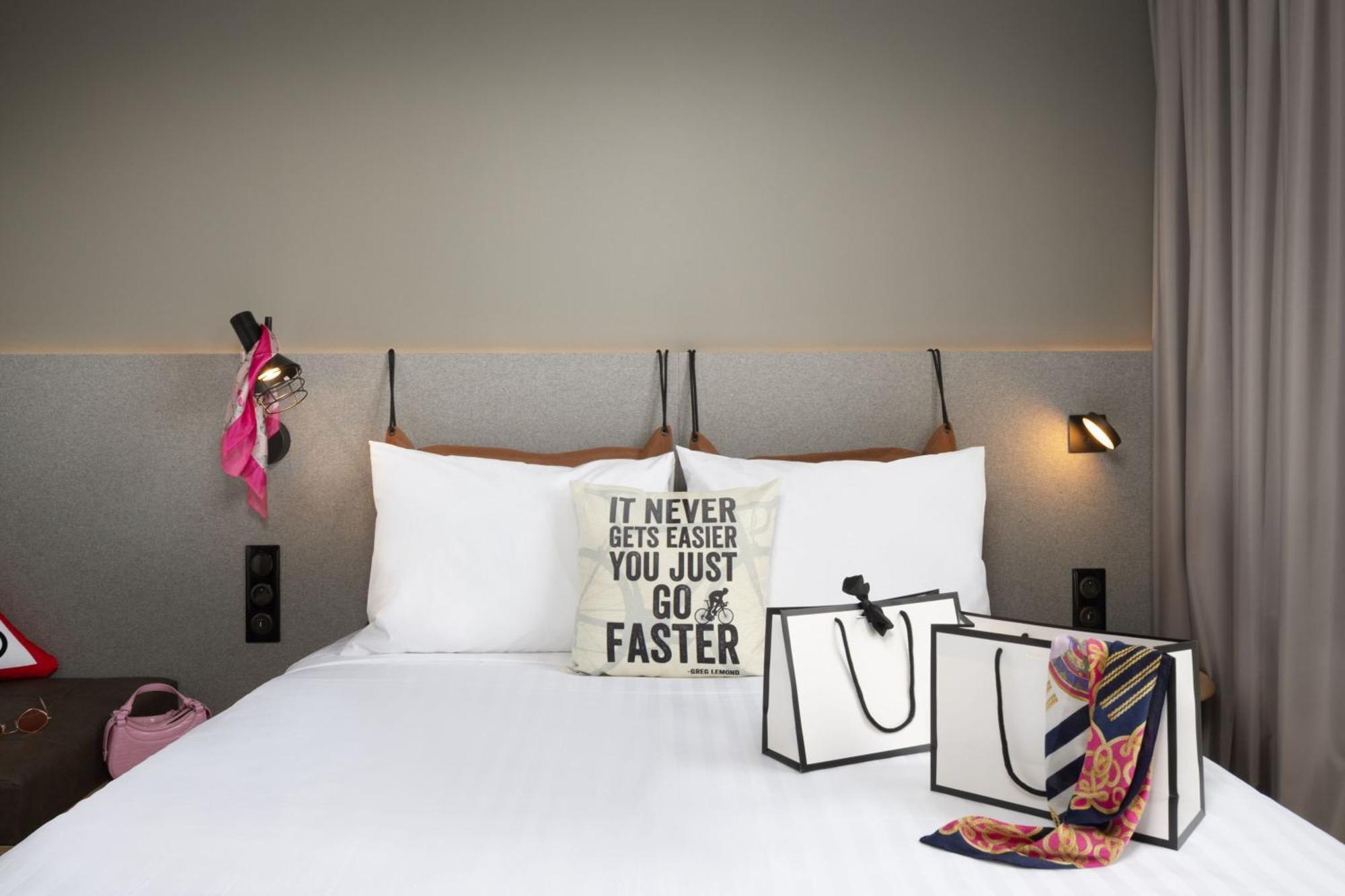 Moxy Paris Clamart Extérieur photo
